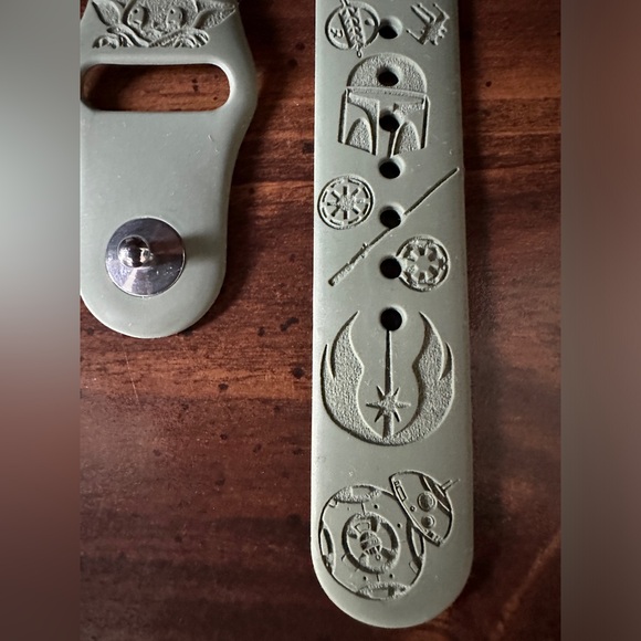 Baby Yoda Sport Band Compatible with Apple Watch 38mm 40mm 41mm 42mm - Picture 4 of 6